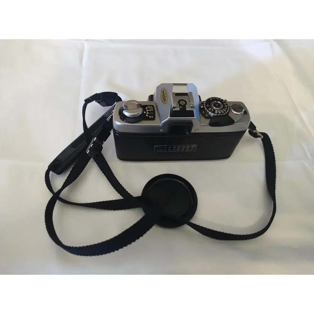 Minolta XG-1 35mm Film Camera‎ for parts or rebuild
